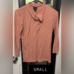 Quarter sleeve shirt